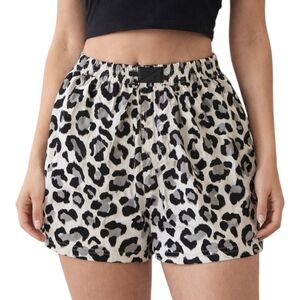 NewVine Leopard Print Lounge Shorts Size S Elastic Waist Cozy Chic, Pockets